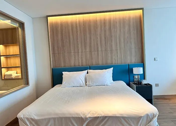 A La Carte Bay - Sea View * Ha Long